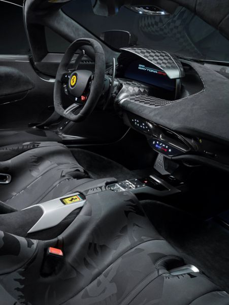 Daytona SP3 Tailor Made
