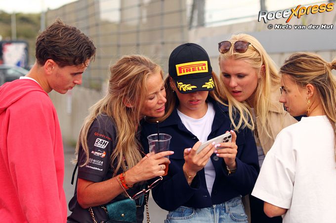 Red Bull Junior Rocco Coronel zet ook in eigen land zegereeks voort