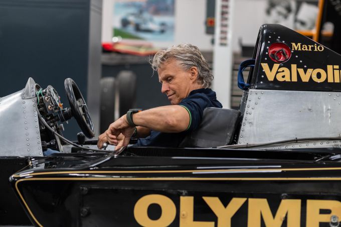 Jan Lammers terug op heilige grond en stapt in de legendarische John Player Special F1-auto