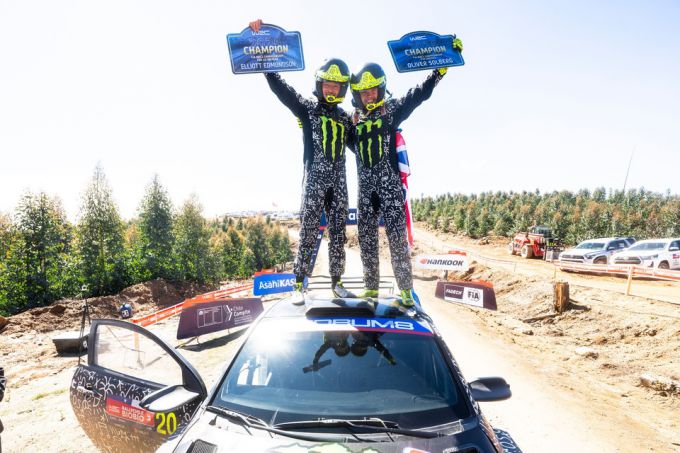 FOTO'S - Chili levert Oliver Solberg eindelijk de WRC2-titel op die hem vorig jaar op een haar na ontglipte