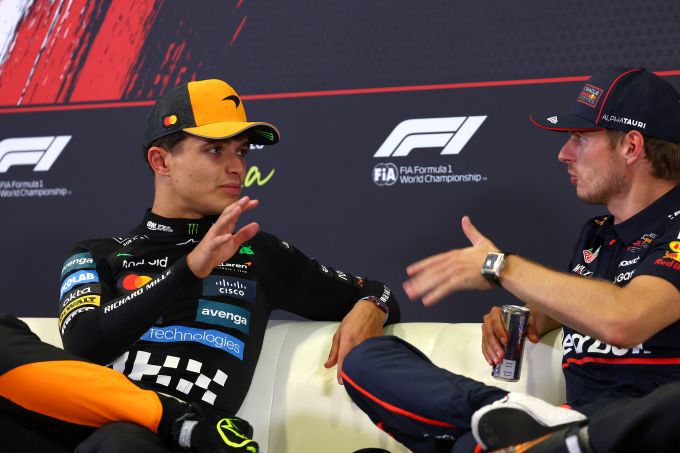 Lando Norris over Max Verstappen en zijn Red Bull RB21: "Op veel vlakken zijn ze simpelweg sterker dan wij"