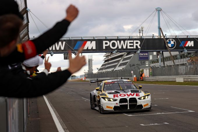 BMW behaalt op de Nurburgring eerste GTWC-thuisoverwinning; Gold Cup P3 voor Verstappen.com + UITSLAG
