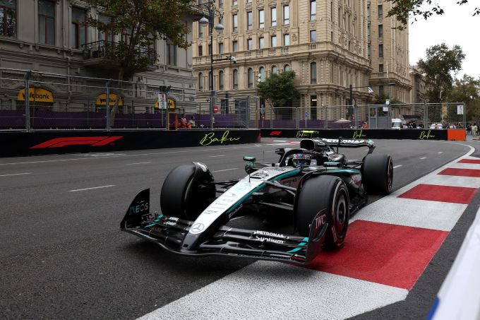 Mercedes versus Ferrari in GP van Azerbeidzjan – Bakoe Foto 6