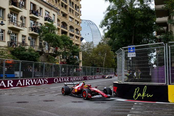 Mercedes versus Ferrari in GP van Azerbeidzjan – Bakoe Foto 3