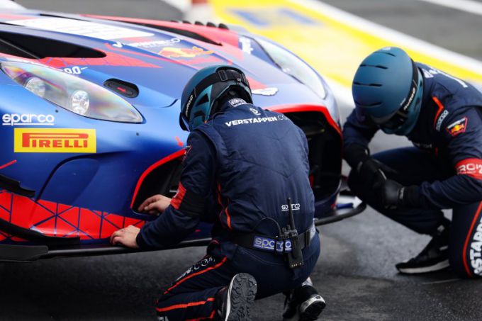 GT World Challenge powered by AWS Nürburgring 2025 Foto 12