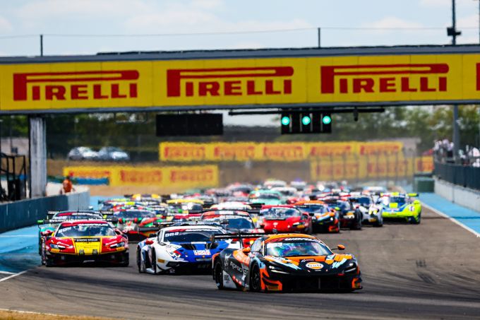GT World Challenge Europe Sprint Cup Valencia Foto 3 zaterdag