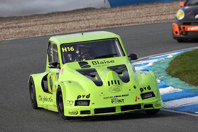 2CV race