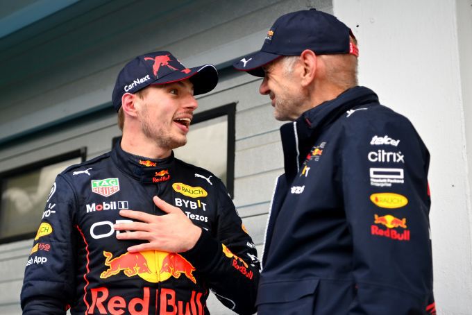 Max Verstappen verbluft zelfs topontwerper Adrian Newey: "Max is mentaal van staal"