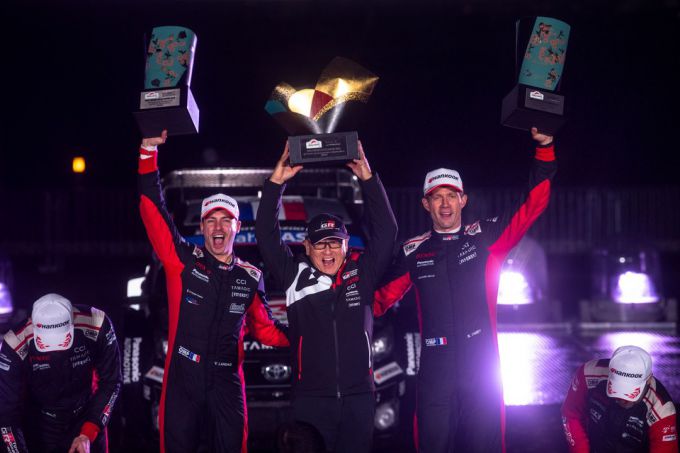 Sebastien Ogier wint regenrally Japan en ontketent titelduel in het seizoenseinde van de WRC 2025 + UITSLAG