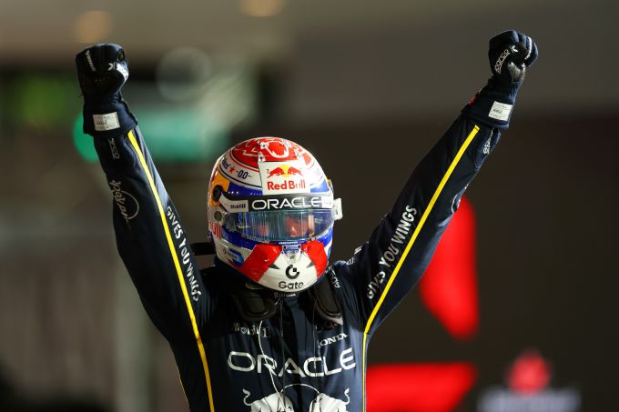 Max Verstappen recht rug na lastig seizoen en jaagt onverstoorbaar op vijfde wereldtitel