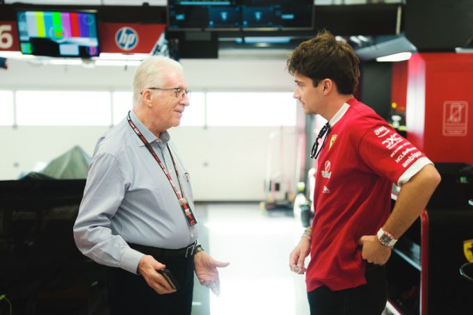 Charles Leclerc twijfelt aan Ferrari-toekomst terwijl Aston Martin met ambitieuze plannen richting 2027 lonkt
