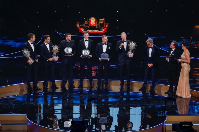 Ogier en Toyota opnieuw ongenaakbaar: negende wereldtitel bezegeld tijdens chic FIA-gala in Oezbekistan