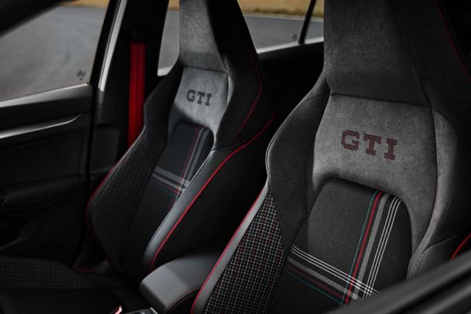 50_jaar_Golf_GTI
