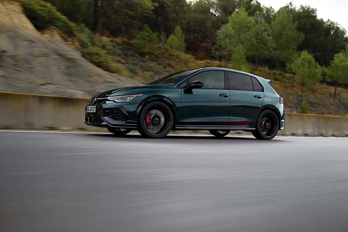 50_jaar_Golf_GTI