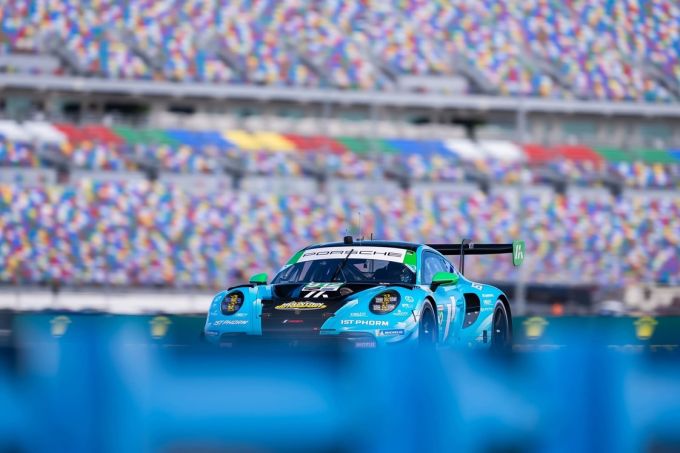 Sterk Daytona-debuut Morris Schuring ondanks tegenslag: podium lonkte bij Rolex 24-ervaring in Amerika