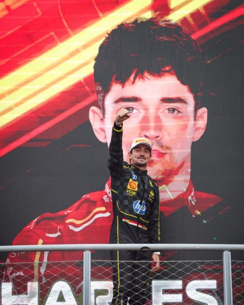 Waar ligt de échte toekomst van Charles Leclerc? Geruchten, machtspolitiek en keiharde Formule 1-realiteit