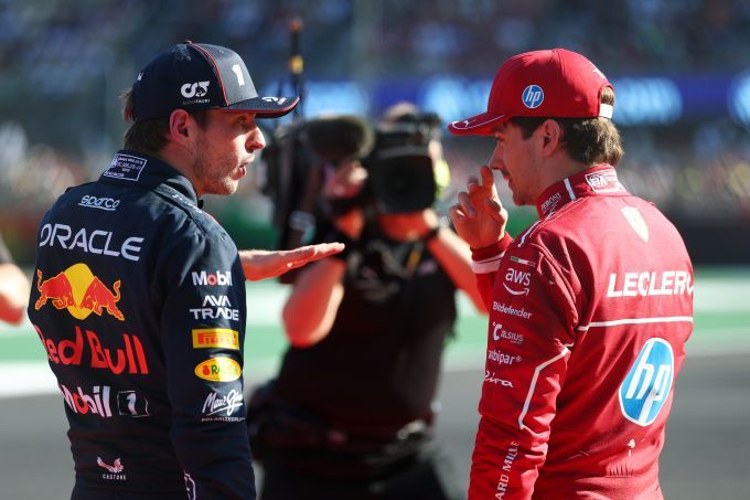 Voormalig Ferrari-kopstuk is ervan overtuigd: Verstappen is buitencategorie en alleen Leclerc kan hem echt uitdagen