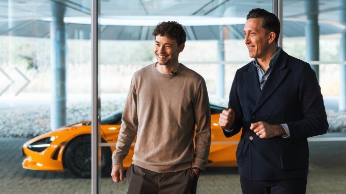 Kippenvelmoment voor Mikkel Jensen: "Als je over de boulevard van het McLaren Technology Centre loopt dan..."