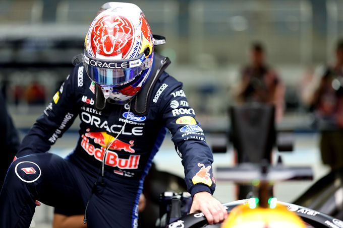 Max Verstappen test RB22