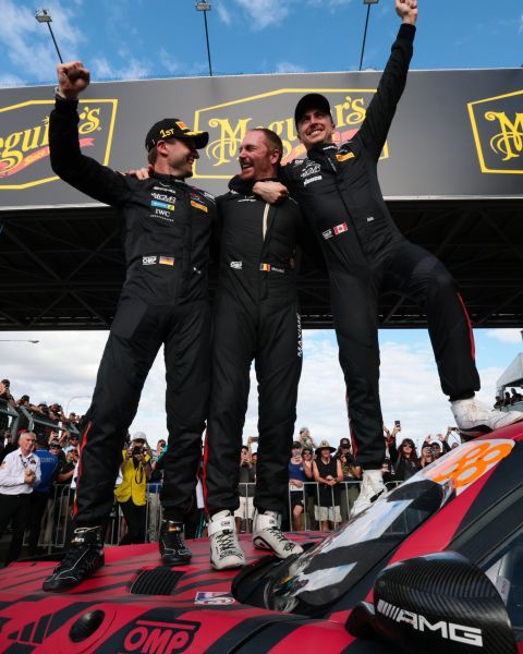 Bathurst 12 Hour: Van laatste naar legende, Mercedes-AMG schrijft geschiedenis met megastunt