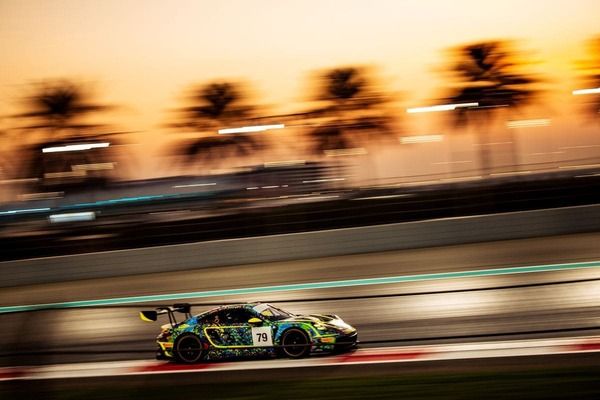 VIDEO - Huiveringwekkende klapper bovenop de Mount Panorama-berg bij de Bathurst 12 Hour