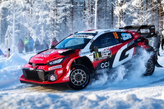 Solberg crasht, Evans voorsprong verdampt terwijl Katsuta ijskoud toeslaat in Zweden + UITSLAG