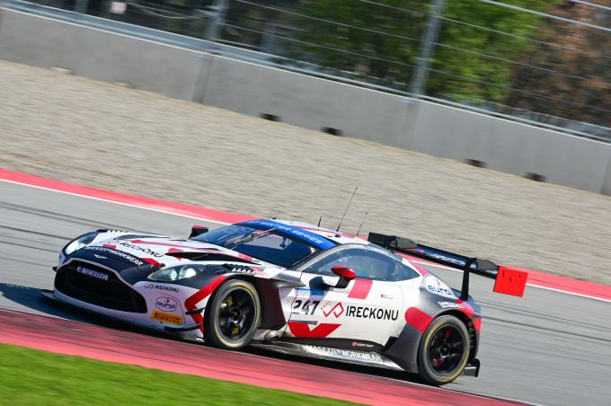 Aston Martin GT3