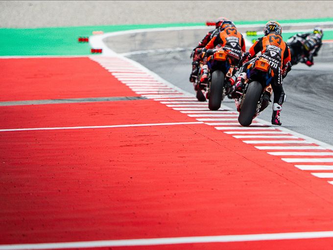 Momoven Idrofoglia RW Racing