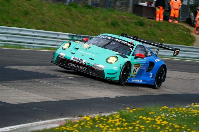 ADAC RAVENOL 24h Nürburgring 2026 Morris Schuring Porsche 911 GT3 Cup Falken Motorsports foto 3
