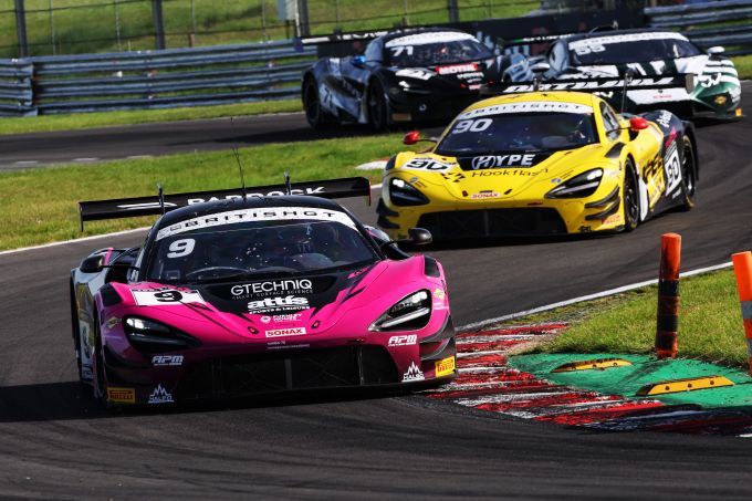 British GT Championship 2026 Bank Holiday Oulton Park 4