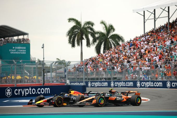 Max Verstappen versus Oscar Piastri F1 GP Miami 2025