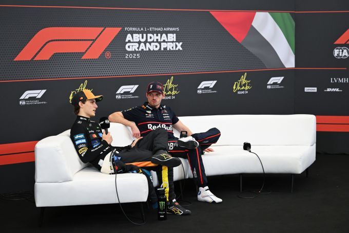 Oscar Piastri en Max Verstappen F1 Red Bull