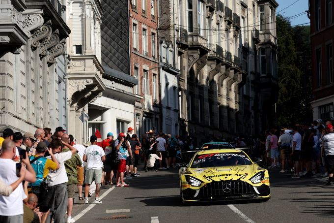 CrowdStrike 24 Hours of Spa 2026 parade woensdagavond 12