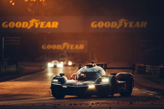 Alpine A424 @ 24 Uur Le Mans 2026 op Circuit de la Sarthe foto 10
