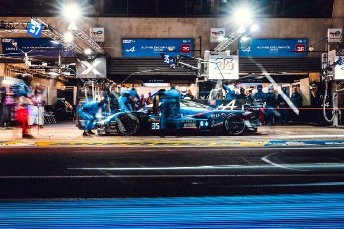 Alpine A424 @ 24 Uur Le Mans 2026 op Circuit de la Sarthe foto 12