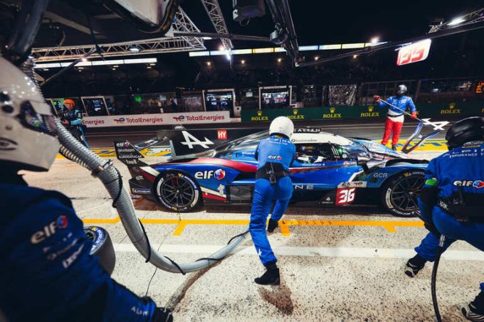 Alpine A424 @ 24 Uur Le Mans 2026 op Circuit de la Sarthe foto 14
