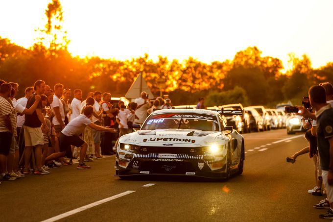 CrowdStrike 24 Hours of Spa 2026 parade woensdagavond 17