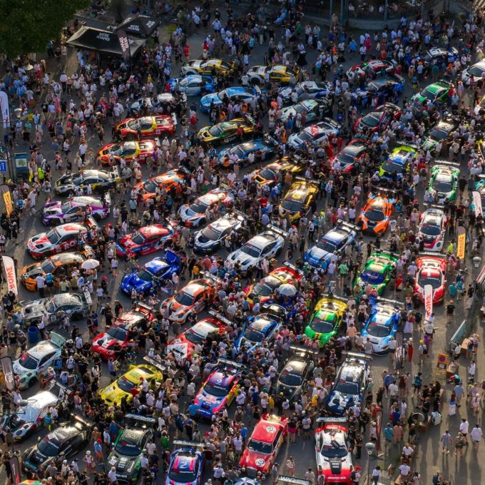 CrowdStrike 24 Hours of Spa 2026 parade woensdagavond 1