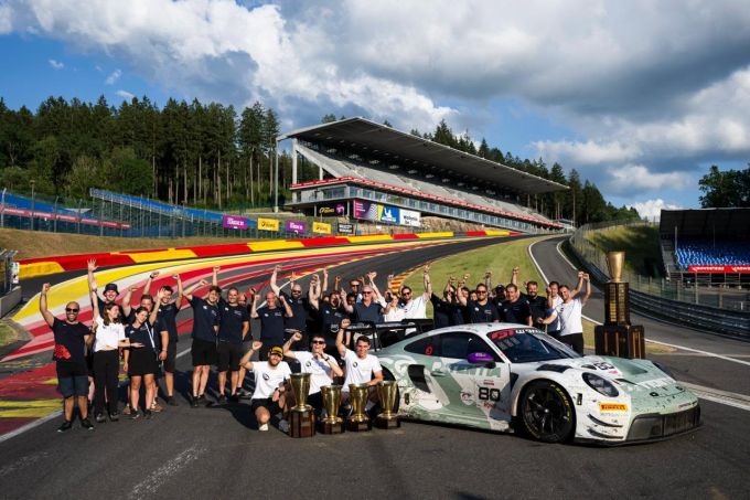 CrowdStrike 24 Hours of Spa 2026 overall winnaars Ricardo Feller, Thomas Preining Porsche 911 GT3 R Lionspeed GP crew