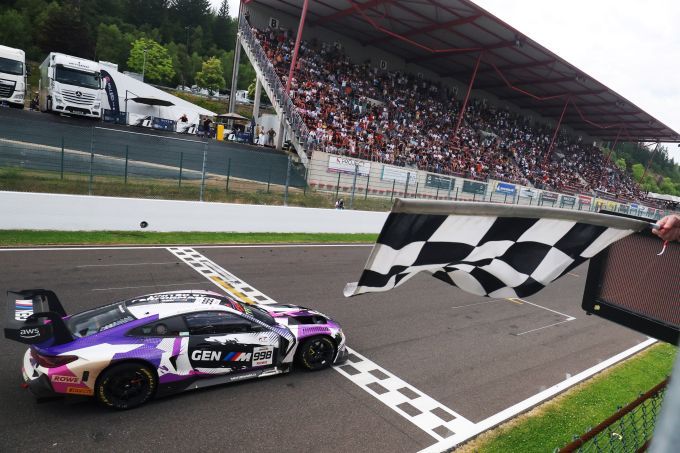 CrowdStrike 24 Hours of Spa 2026 Nr998 Gold Cup winnaar #998 ROWE Racing Jens Klingmann, Ugo de Wilde en debutant Tim Tramnitz