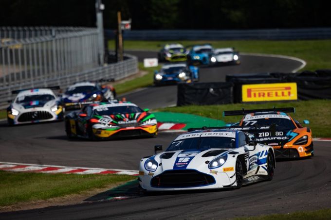 British GT Championship 2026 SPA Speedweek circuit Spa-Francorchamps Foto 2 Aston Martin