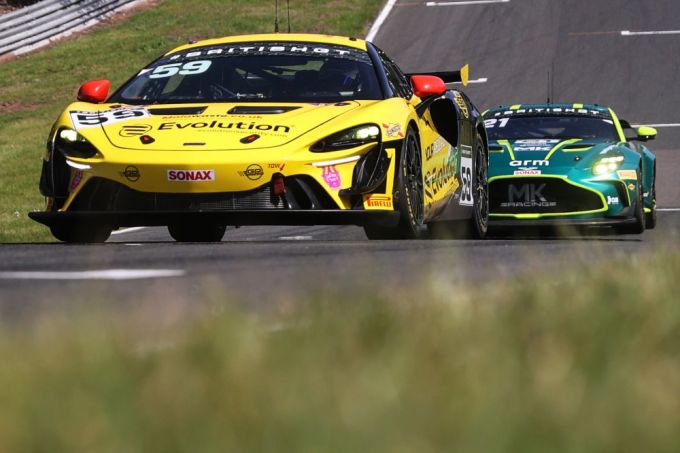 British GT Championship 2026 SPA Speedweek circuit Spa-Francorchamps Foto 4 Mclaten GT4