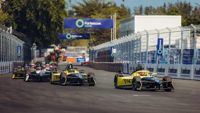 Lianxin Sanya E-Prix 2026 Porsche 99X - Andretti - Cupra Kiro - Nyck de Vries Mahindra Foto Porsche Newsroom 1