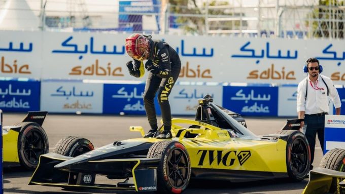 Lianxin Sanya E-Prix 2026 Porsche 99X - Andretti - Cupra Kiro - Nyck de Vries Mahindra Foto Porsche Newsroom 10