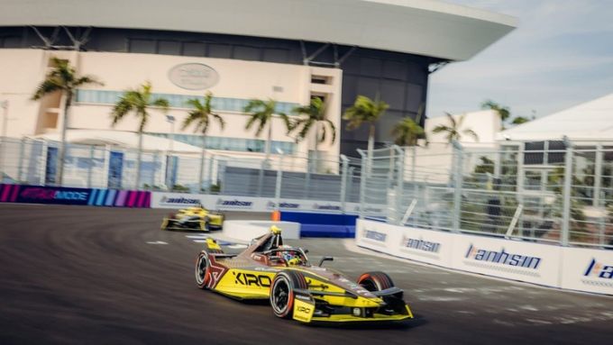 Lianxin Sanya E-Prix 2026 Porsche 99X - Andretti - Cupra Kiro - Nyck de Vries Mahindra Foto Porsche Newsroom 4