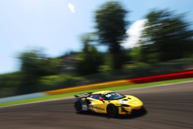 British GT Championship Circuit de Spa-Francorchamps Spa-Speedweek foto 7