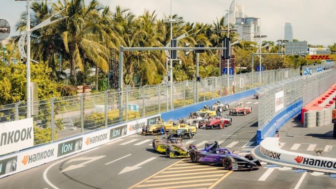 Lianxin Sanya E-Prix 2026 Porsche 99X - Andretti - Cupra Kiro - Nyck de Vries Mahindra Foto Porsche Newsroom 6