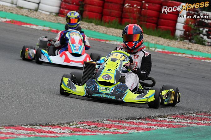 Jack De Cock mooie inhaalrace naar podium