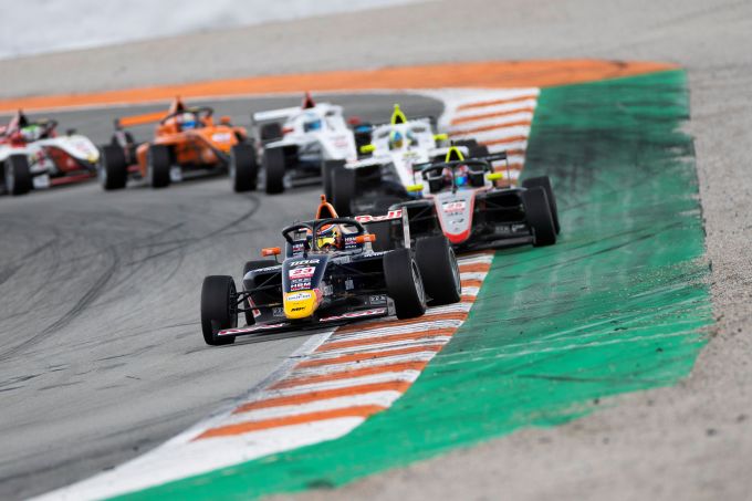 Spaans F4