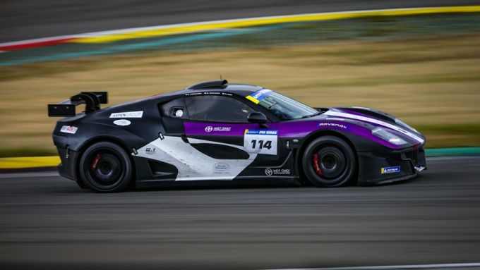 24H SERIES Michelin 12H Nürburgring foto 11